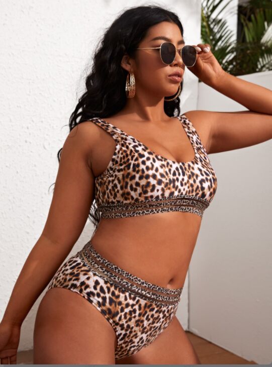 Leopard Print bikini show