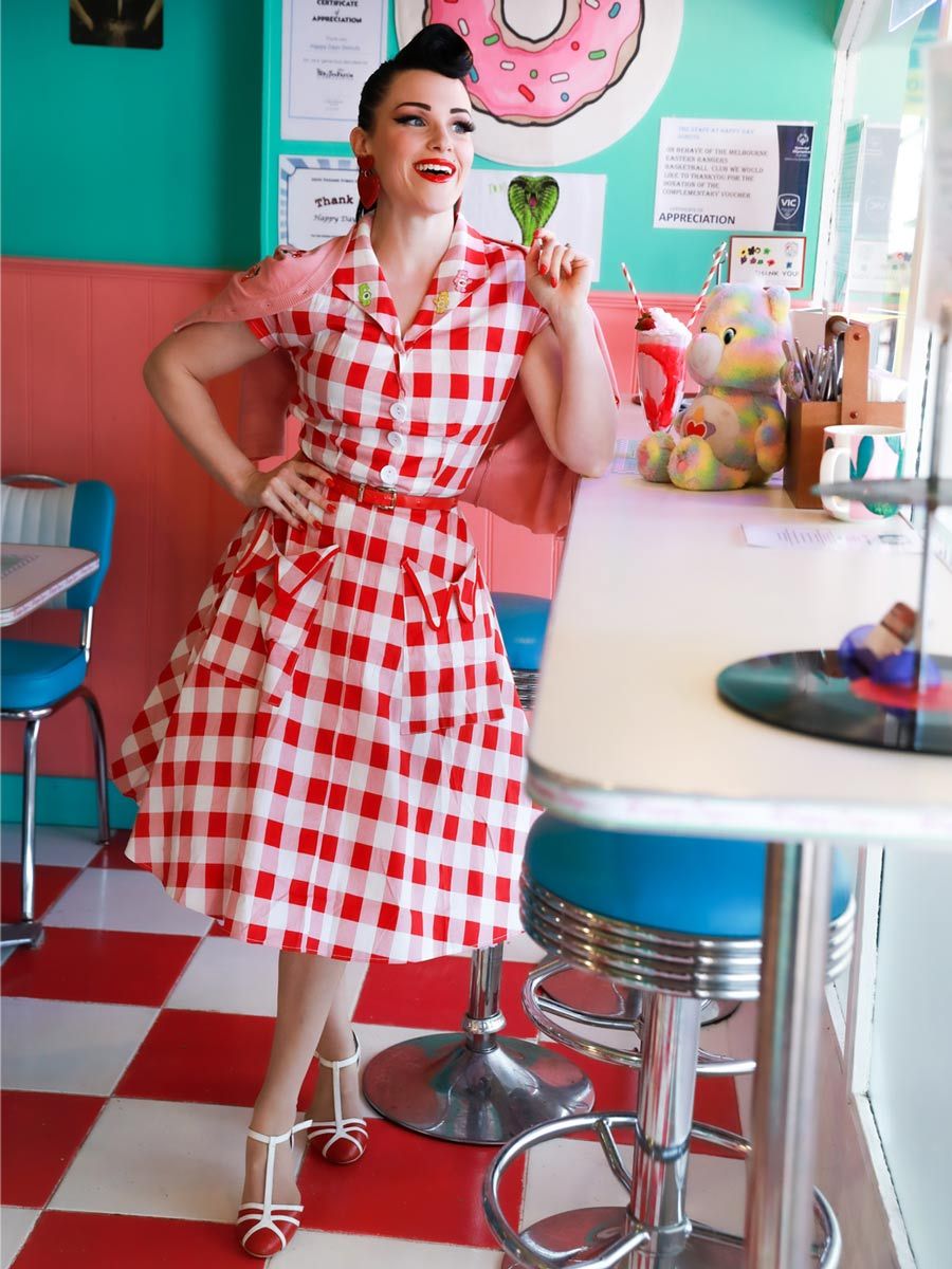 Красное платье 1950-х годов в клетку с карманами