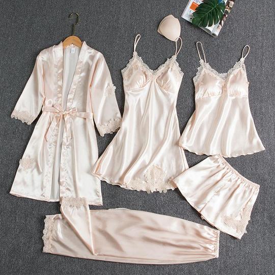 Blushy Silk 5-teiliges Pyjama-Set